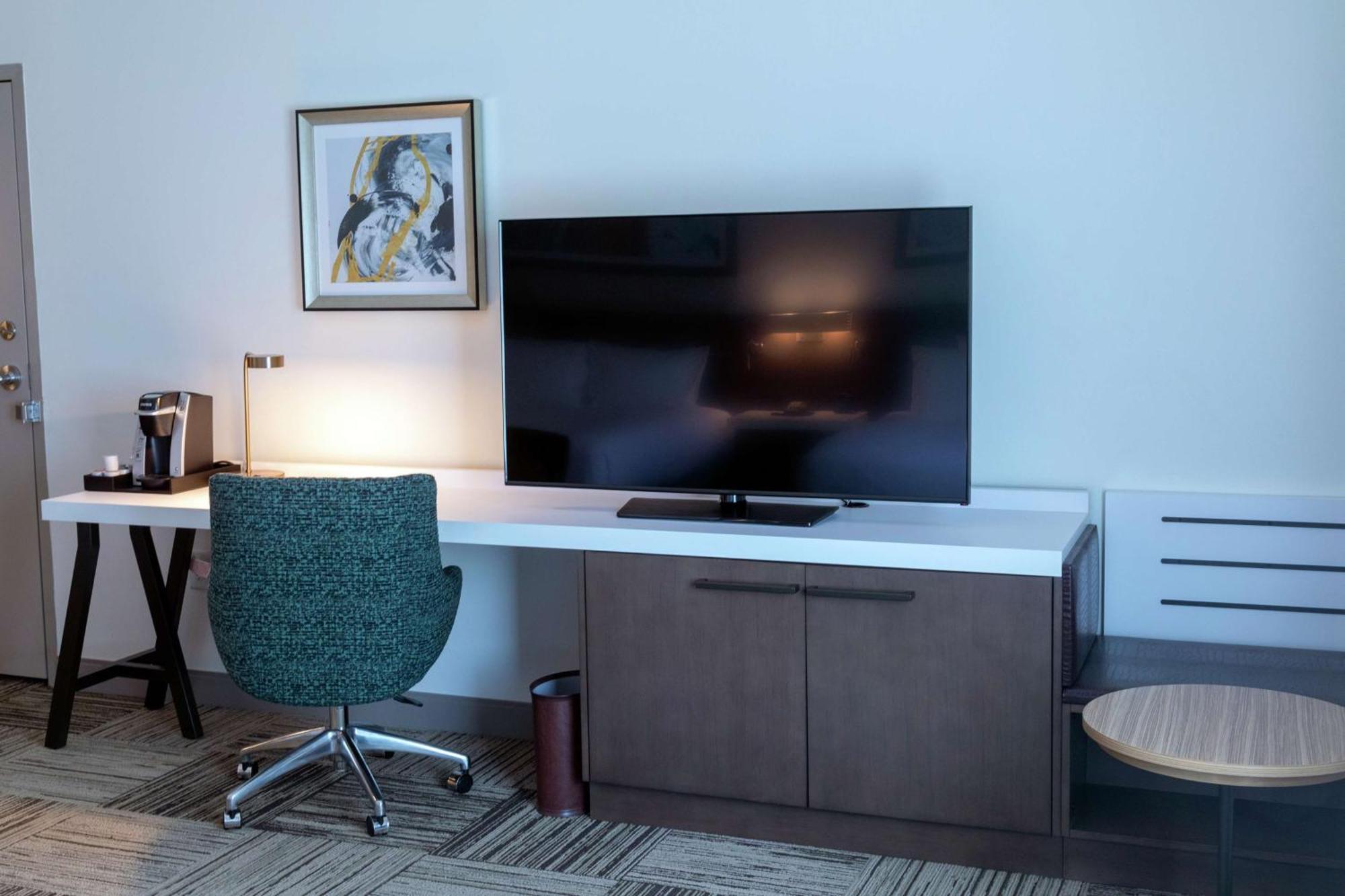 Hotel Hilton Garden 3*